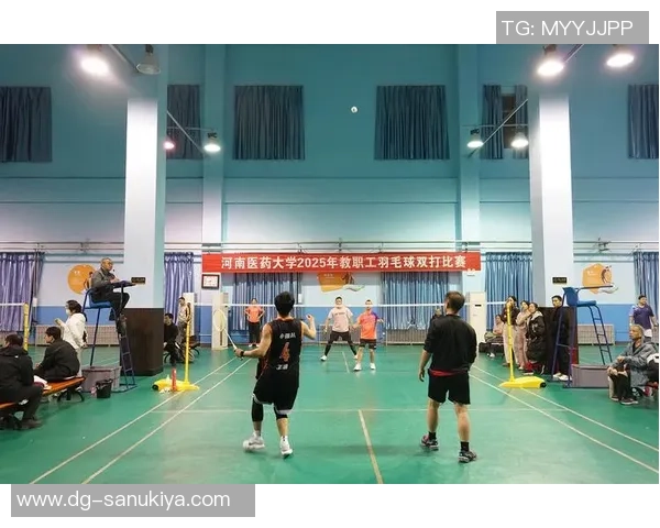 成都羽毛球队心理素质深度对比分析与提升策略探讨