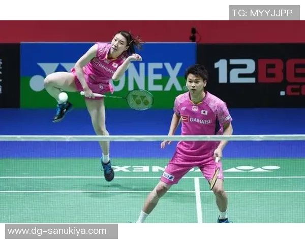 成都与重庆羽毛球队赛后复盘团队协作的精彩瞬间与经验分享